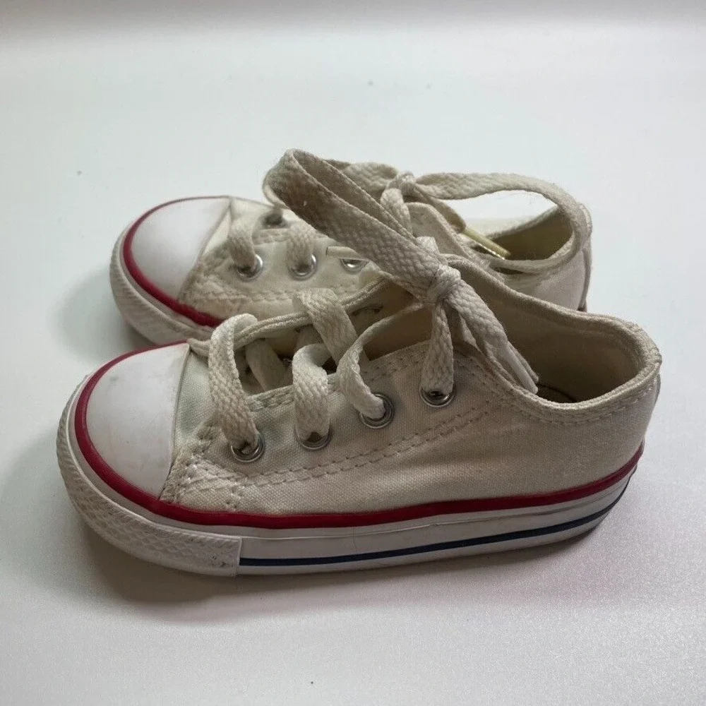 Lot of 2 Converse All Star Toddler Size 6 Black and white Canvas Low Top Lace up
